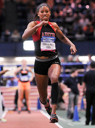 NB2014Nationals-TripleJump-Girls-172