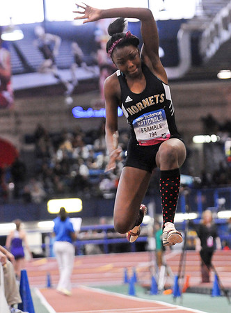 NB2014Nationals-TripleJump-Girls-084