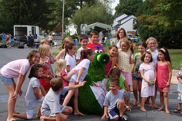 9-13-08 Corinthian Ave Block Party 027