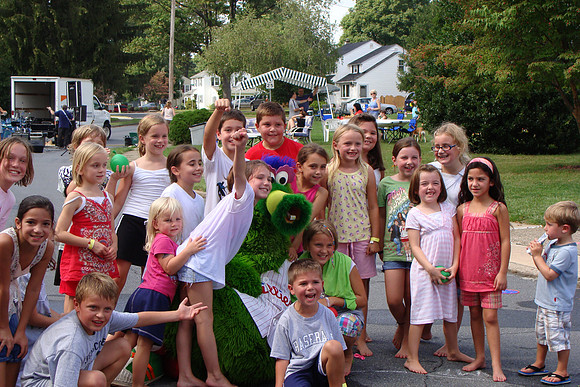 9-13-08 Corinthian Ave Block Party 029