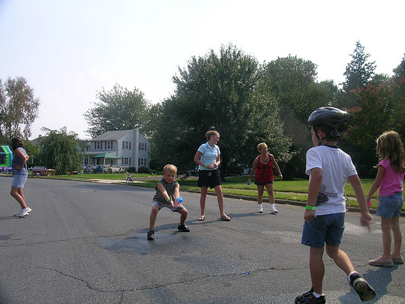 2006 Corinthian Avenue Block Party 11