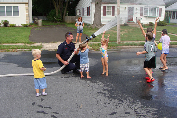 9-13-08 Corinthian Ave Block Party 034