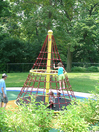 SJLVKL Smith Playground June 2007 6