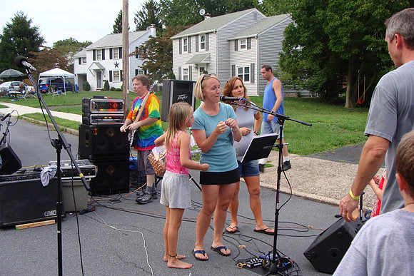 9-13-08 Corinthian Ave Block Party 085