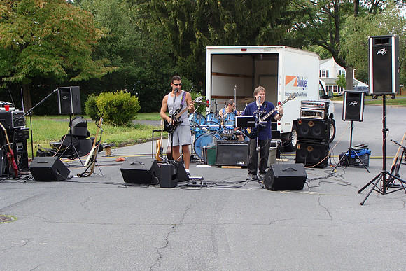 9-13-08 Corinthian Ave Block Party 062