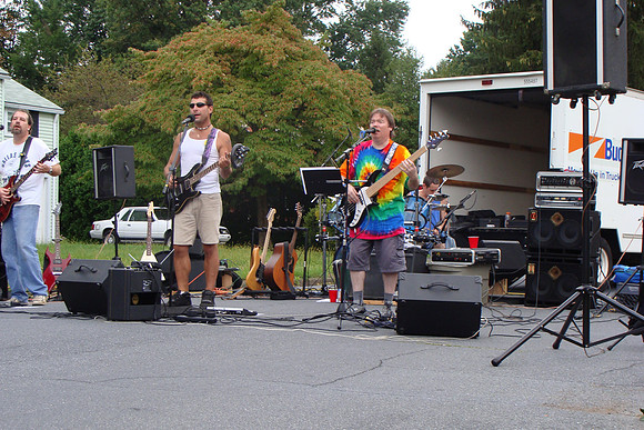 9-13-08 Corinthian Ave Block Party 073