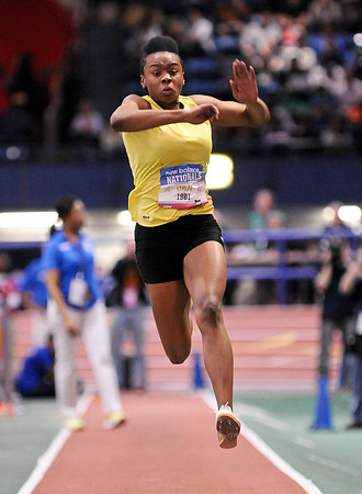 NB2014Nationals-TripleJump-Girls-190