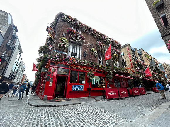 Temple Bar 8-9-24 003