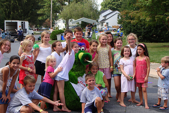 9-13-08 Corinthian Ave Block Party 030