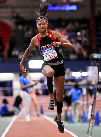 NB2014Nationals-TripleJump-Girls-185