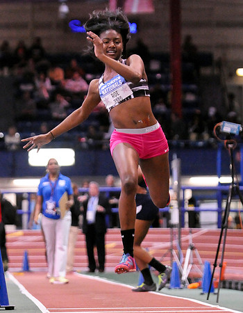 NB2014Nationals-TripleJump-Girls-052