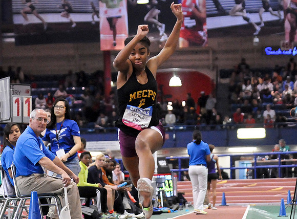 NB2014Nationals-TripleJump-Girls-017