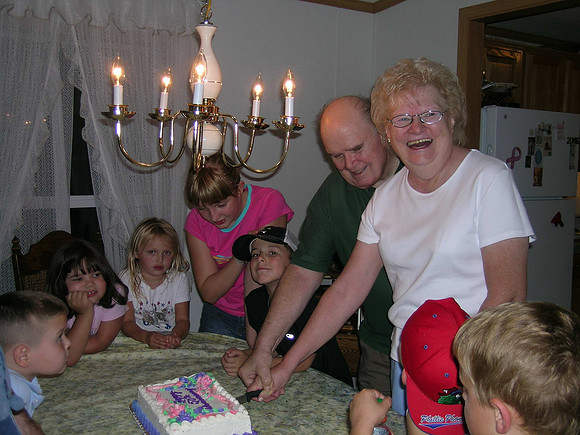 Nanny PopPop 50th Anniversary Cake Cutting