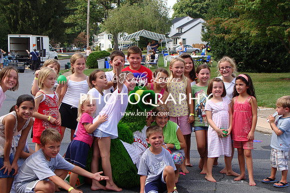 9-13-08 Corinthian Ave Block Party 030