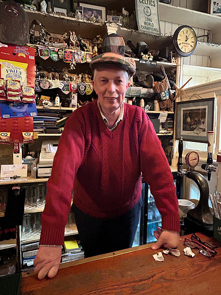 James Curran Bar Dingle 8-8-24 004