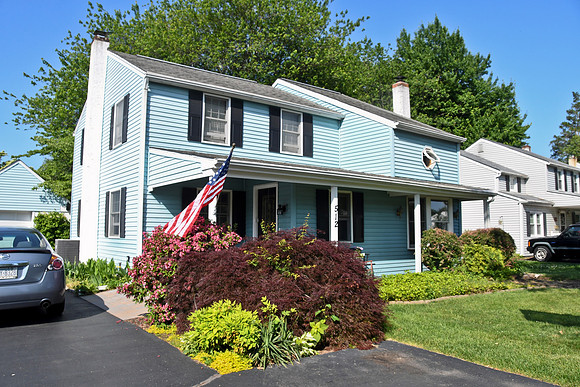 512 Corinthian Avenue 2016