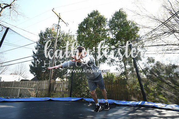 KNL_4594