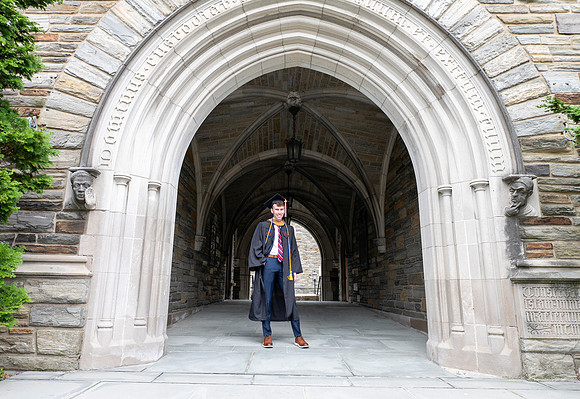 4-21-25 HJaffe SJU Grad 037