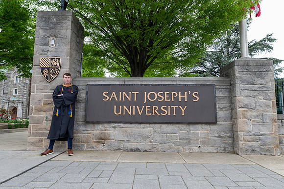4-21-25 HJaffe SJU Grad 027