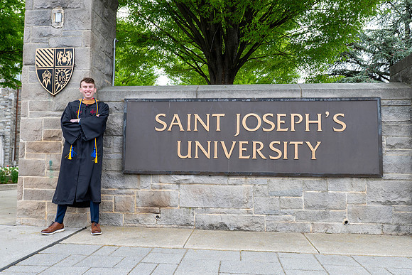 4-21-25 HJaffe SJU Grad 028